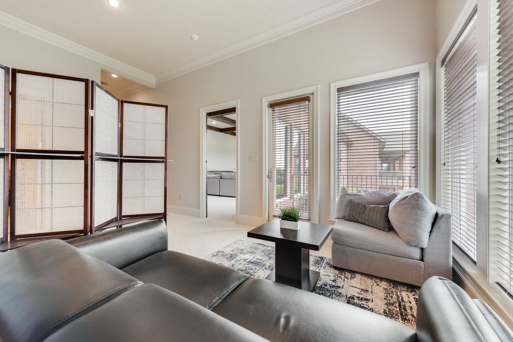 Primary suite sitting area